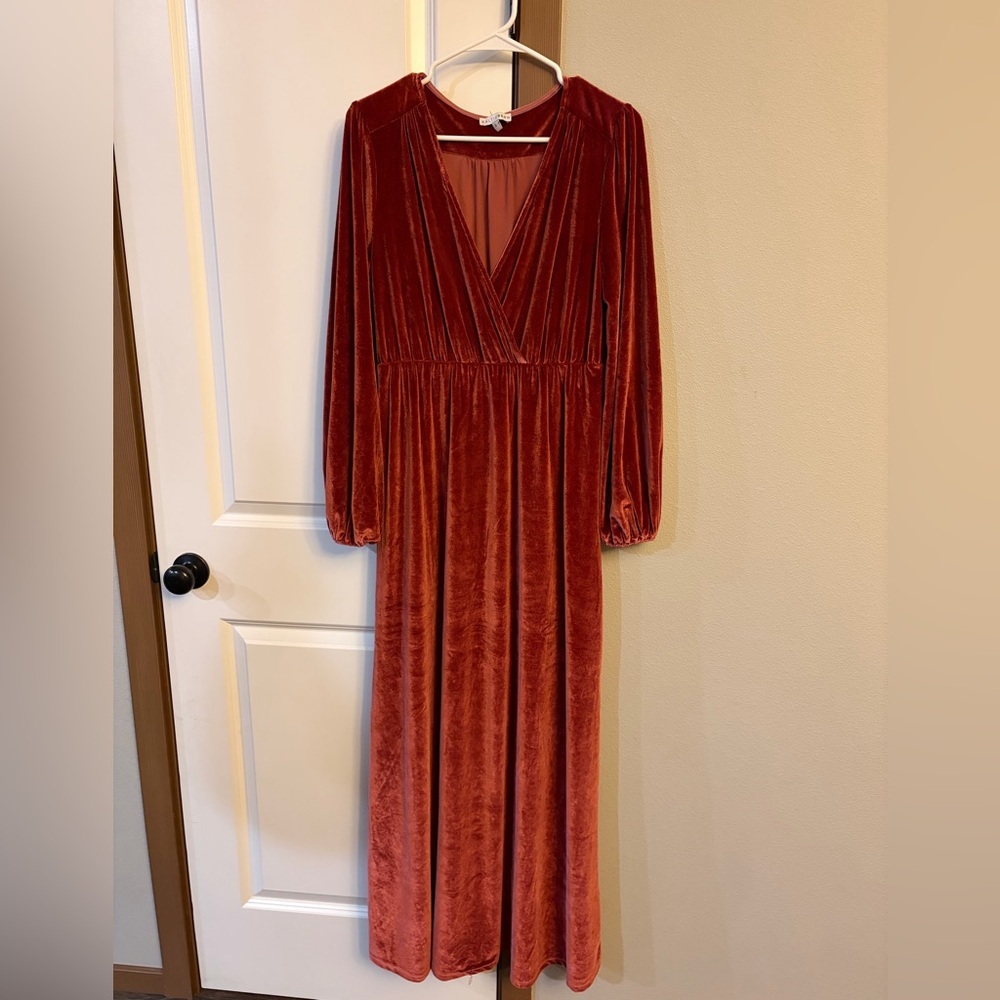 Baltic Born Women's Elegant Cinnamon Red Maxi Velvet Dress Size Large